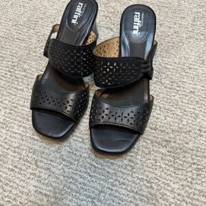 Raffini Black Sandals
